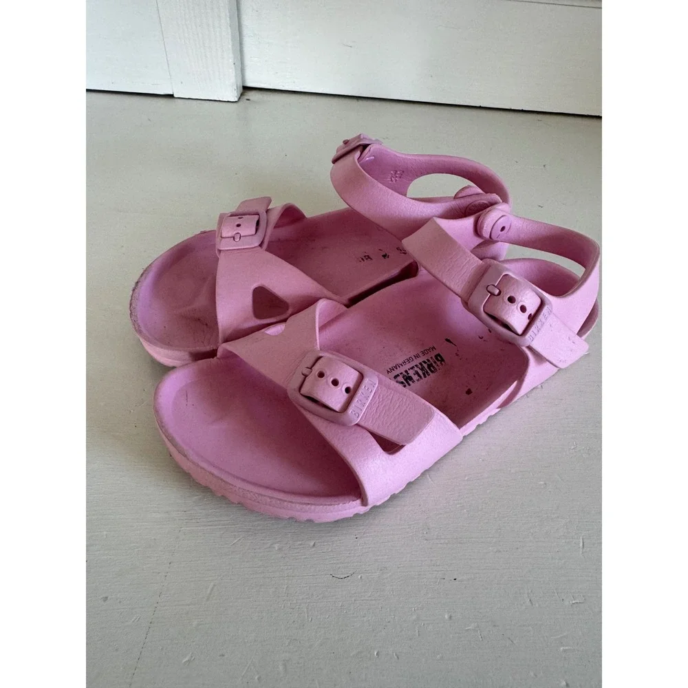 Birkenstock girl's pink Rio Essentials sandal size 32 (US 1-1.5)